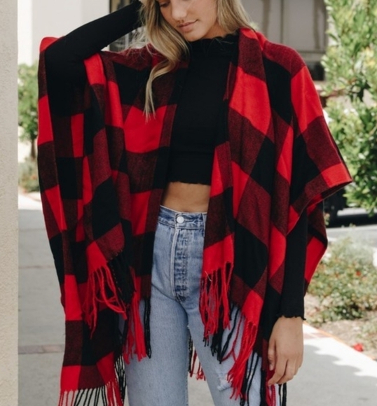 NEW BUFFALO CHECK TASSEL PONCHO Red And Black One Size - Picture 5 of 6